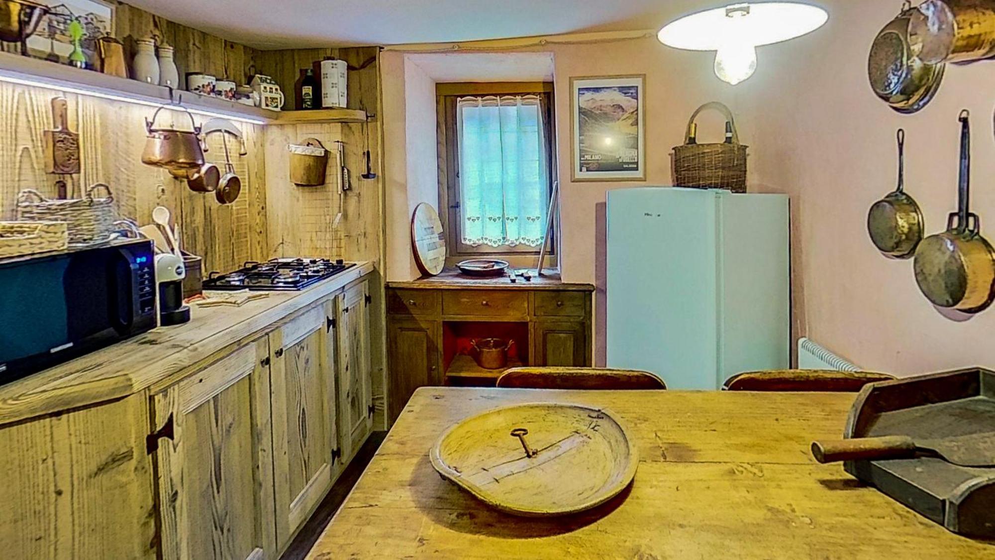 Ca' Scocc, Antica Casa Di Montagna In Valsesia Villa Mollia Exteriör bild